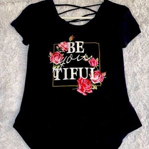 No Boundaries  T-Shirt, Women’s Size Small (3-5)